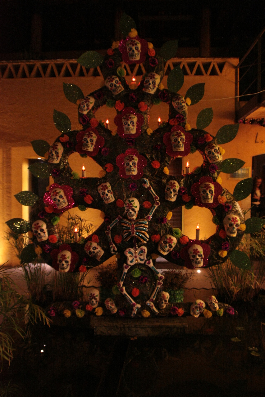 Day of the dead tree of life